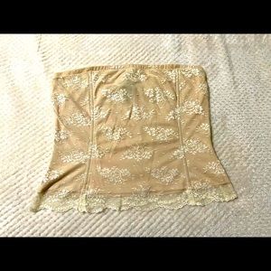 Limited Top Beige Lace L